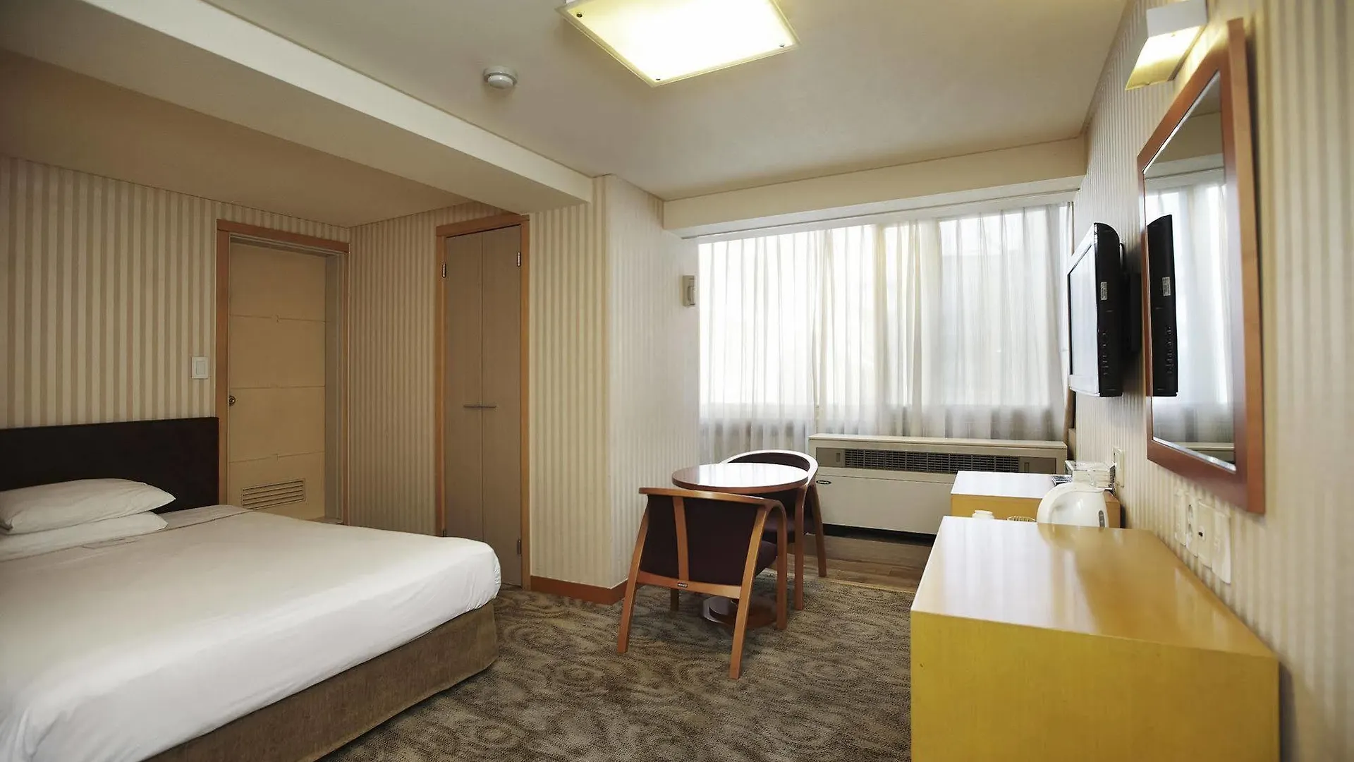 Savoy Hotel Myeongdong Seoul South Korea