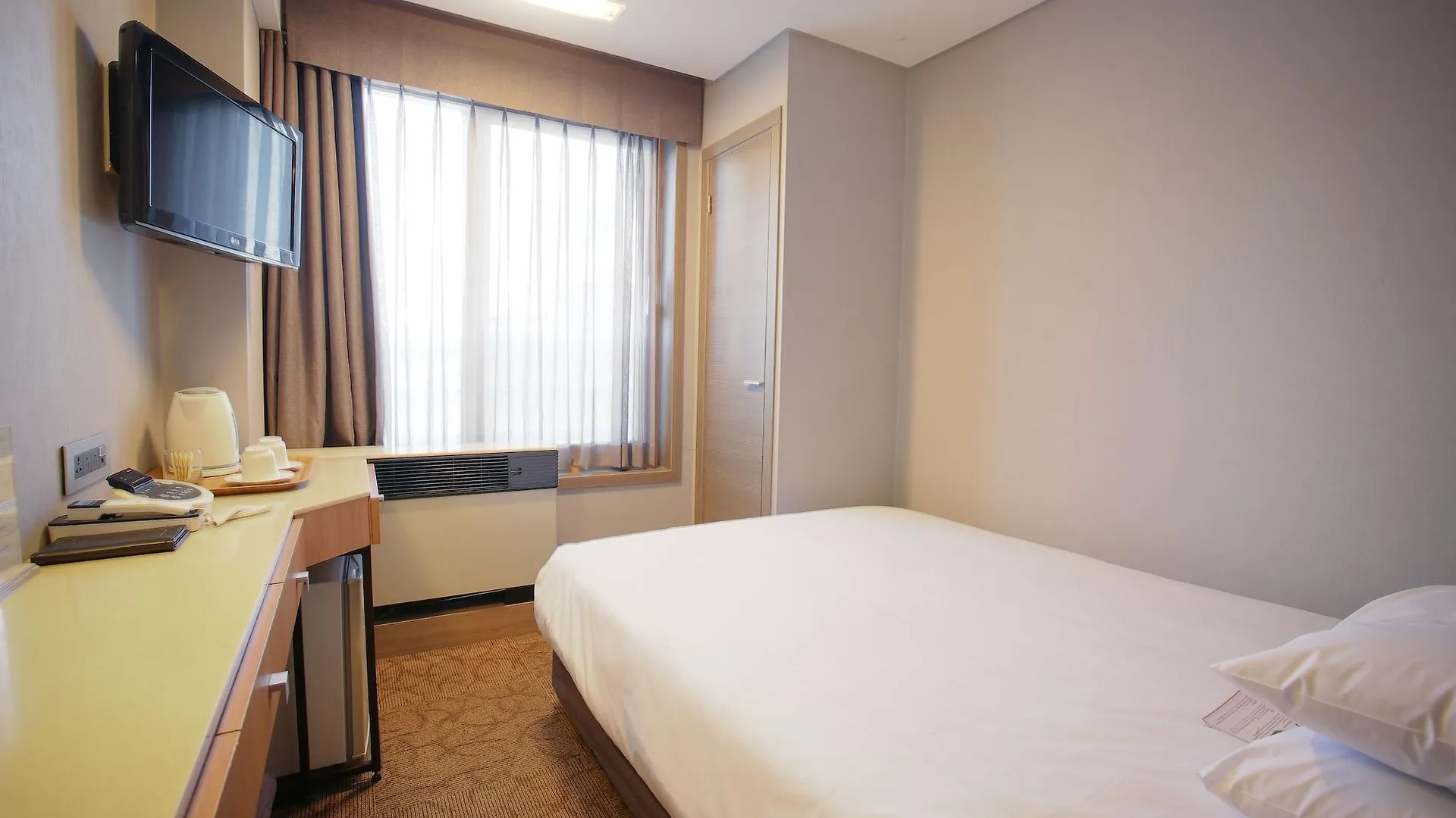 ***  Savoy Hotel Myeongdong Seoul South Korea